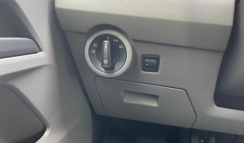Caravelle 2.0 TDI Origin Batalla Corta DSG 2480MRP full