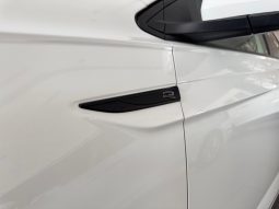 
										Volkswagen Polo R-Line 1.0 TSI 70 kW (95 CV) 5 vel. full									