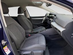 
										VOLKSWAGEN Golf 1.0 eTSI Life DSG 81kW – 2093 MPV full									
