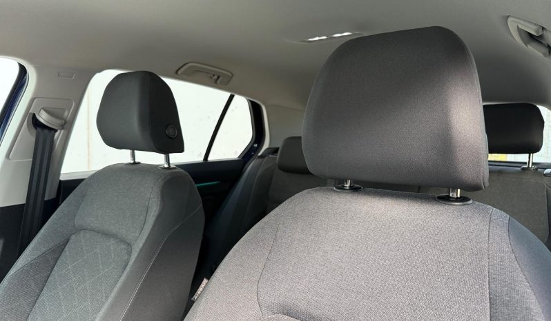 
								VOLKSWAGEN Golf 1.0 eTSI Life DSG 81kW – 2093 MPV full									