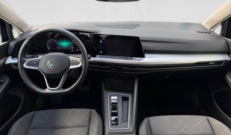
								VOLKSWAGEN Golf 1.0 eTSI Life DSG 81kW – 2093 MPV full									