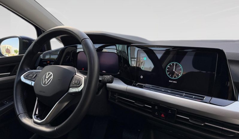 
								VOLKSWAGEN Golf 1.0 eTSI Life DSG 81kW – 2093 MPV full									