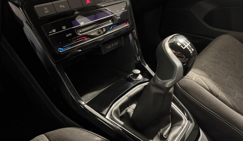 
								VOLKSWAGEN T-Cross 1.0 TSI Life 70kW full									