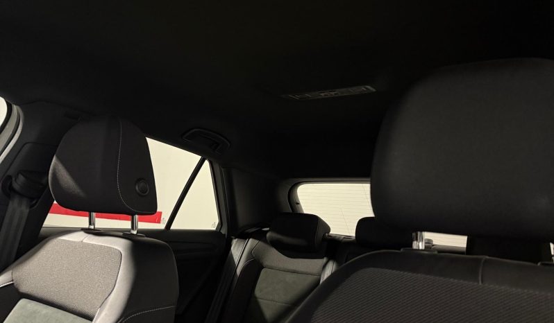 
								VOLKSWAGEN T-Roc 1.5 TSI Dark Line DSG7 110KW full									