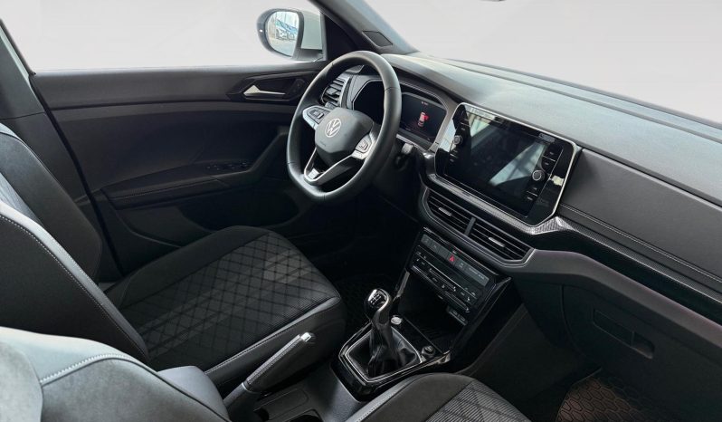 
								T-Cross R-Line 1.0 TSI 85 kW (116 CV) 6 vel. – 9871NFN full									