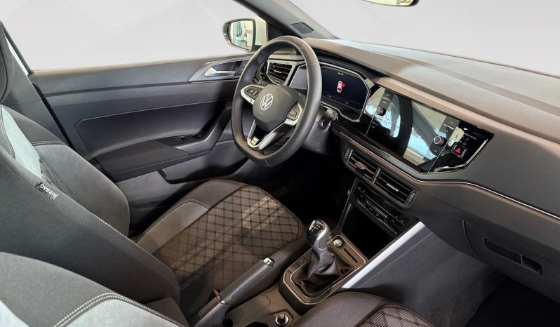 
								Polo 1.0 TSI R-Line 70kW – 3550NFN full									