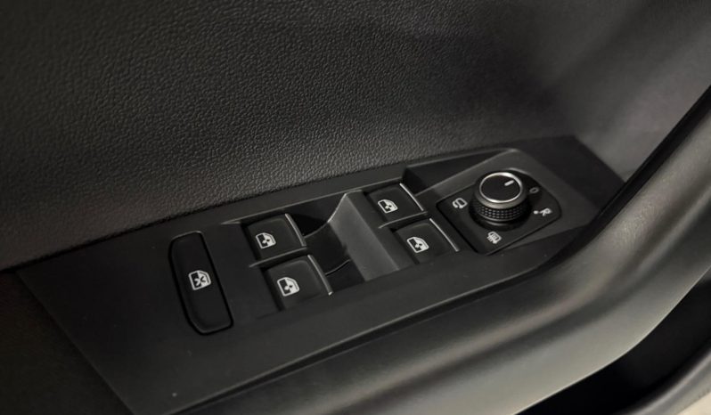 
								VOLKSWAGEN Taigo 1.0 TSI R-Line DSG 85kW – 0065NFP full									