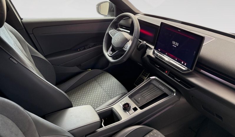 
								T-Roc 1.5 eTSI R-Line 1st Edition DSG7 110kW – 6919NHR full									