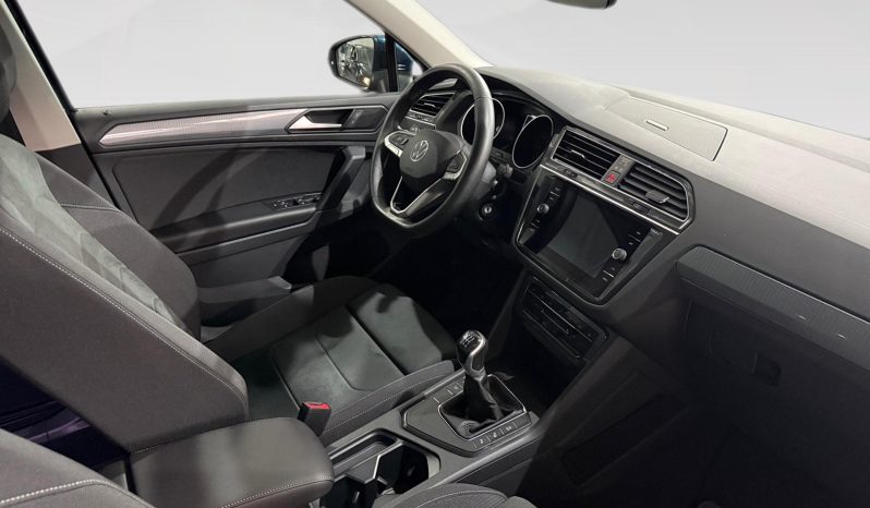 
								VOLKSWAGEN Tiguan 2.0TDI Life 110kW – 8474LYK full									