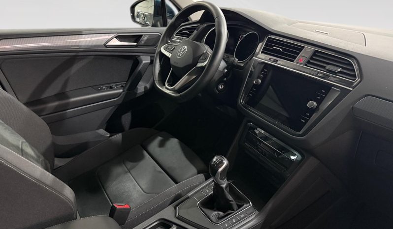 
								VOLKSWAGEN Tiguan 2.0TDI Life 110kW – 8474LYK full									