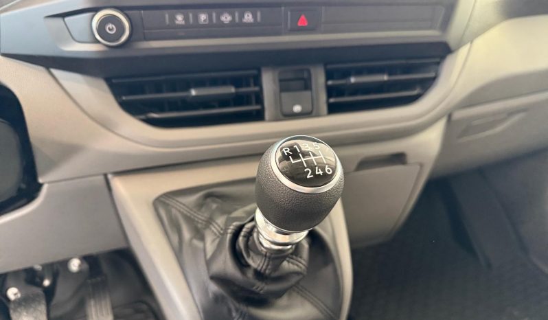 
								Transporter Furgón Batalla Corta 2.0 TDI 110 kW (150 CV) 6 Vel. – 3048NFP full									