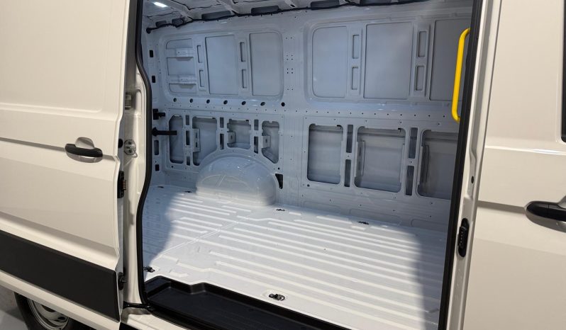 
								Crafter Furgón 2.0TDI SCR 30 BM L3H2 103kW – 3779NHW full									