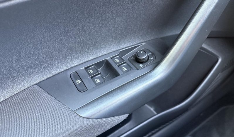 
								Volkswagen Taigo 1.0 TSI Más 85kW – 6921NLZ full									